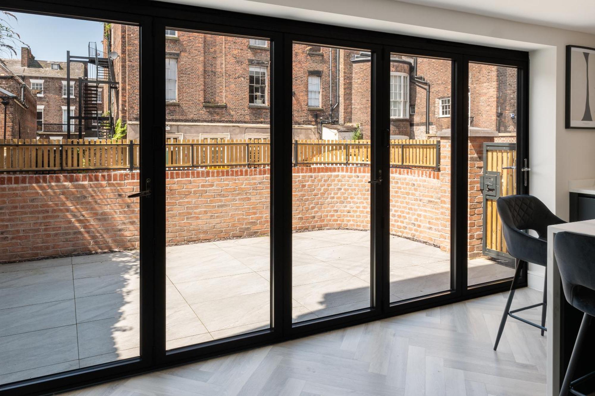 Luxury 4br Centre House - Free Parking Holiday home *